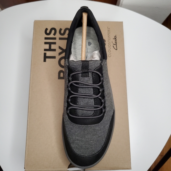 Clarks Adella Holly slip on sneaker gray comfort amputee single left shoe only 6 - Picture 2 of 5